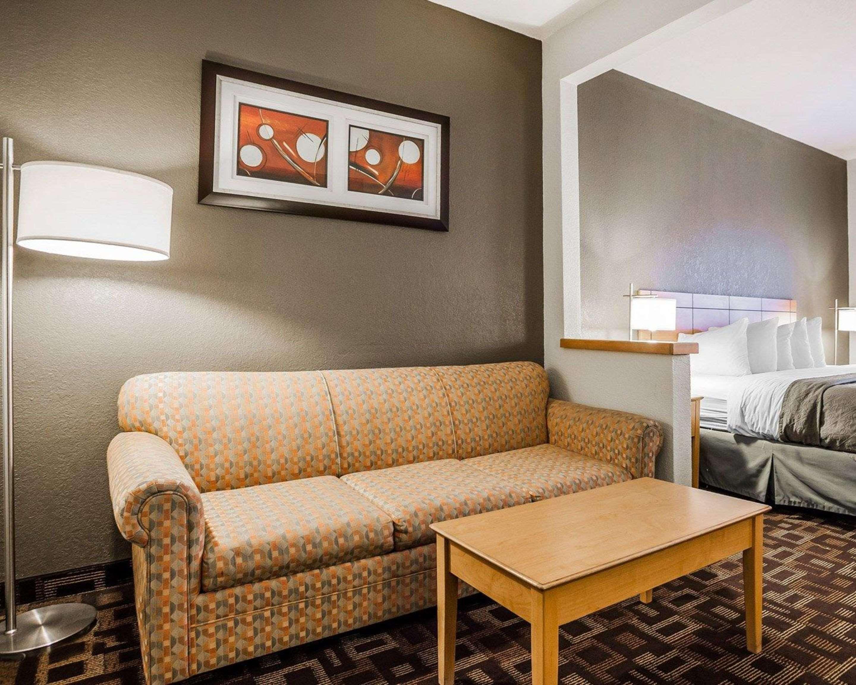Quality Inn & Suites Des Moines Airport Kültér fotó