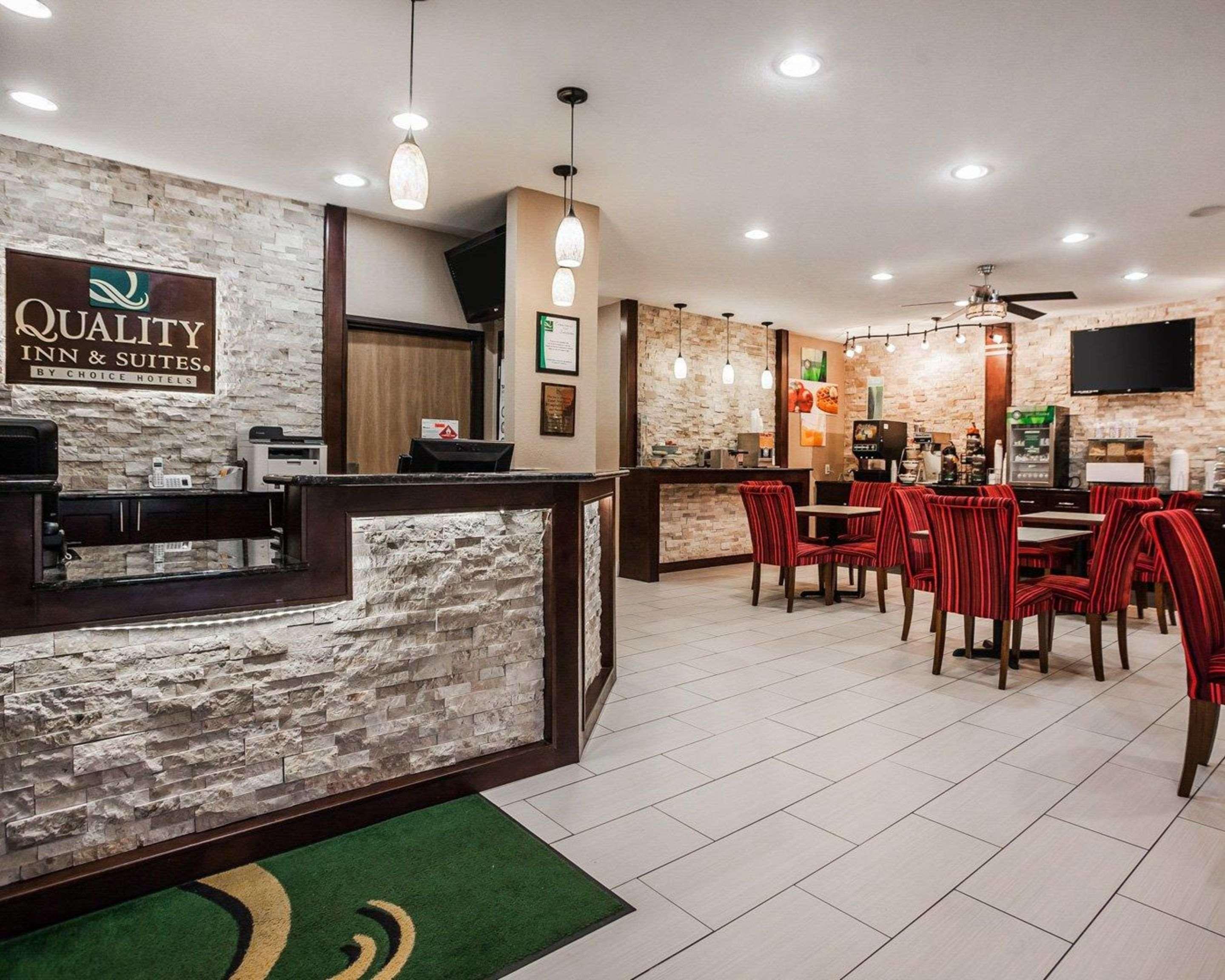 Quality Inn & Suites Des Moines Airport Kültér fotó