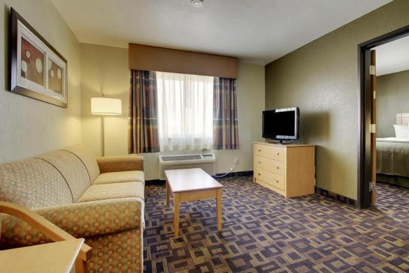 Quality Inn & Suites Des Moines Airport Kültér fotó